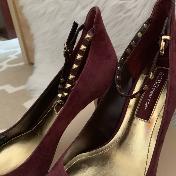 BCBGeneration Burgundy Heels - Picture 3 of 7